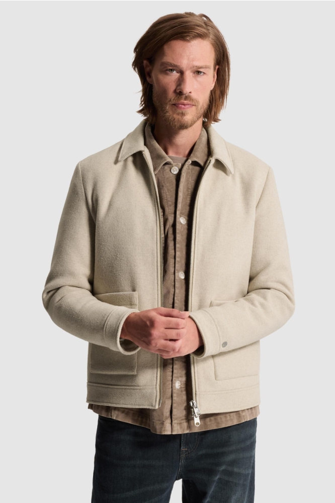 Cast Iron beige heren jas | Model vooraanzicht