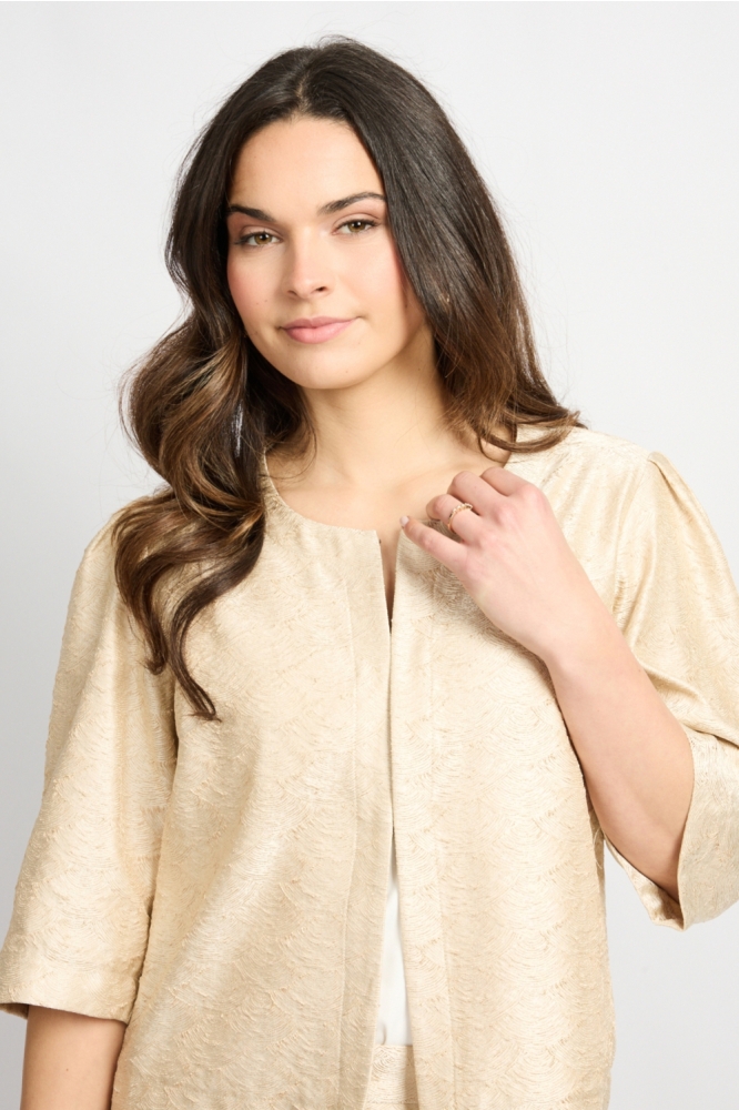 C&S The Label zand dames blazer | Close up