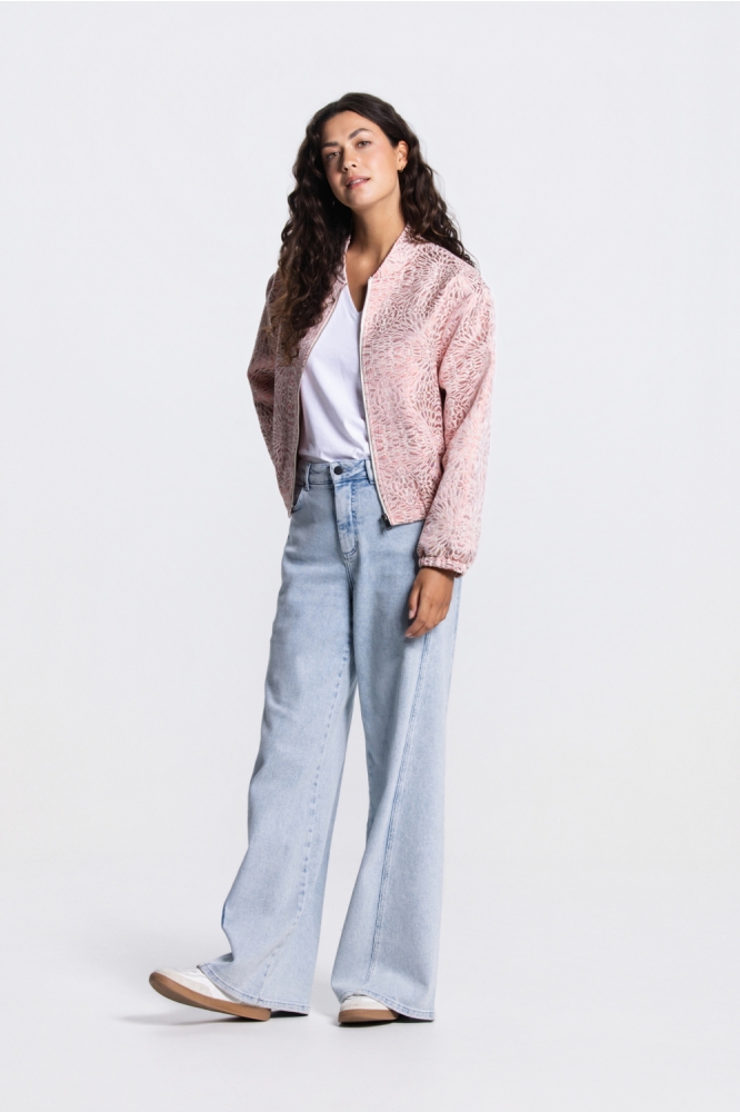 Juffrouw Jansen roze dames jas | Model