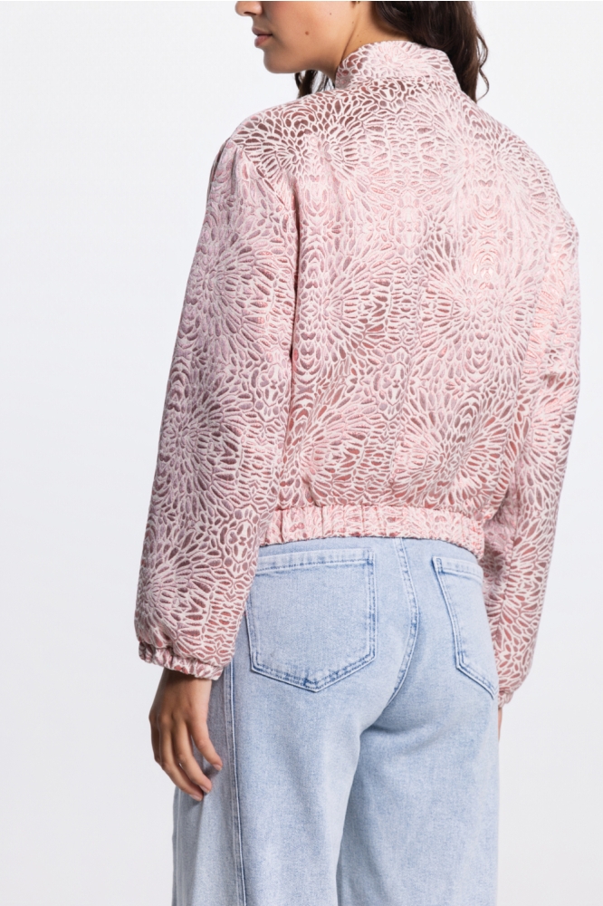 Juffrouw Jansen roze dames jas | Close up