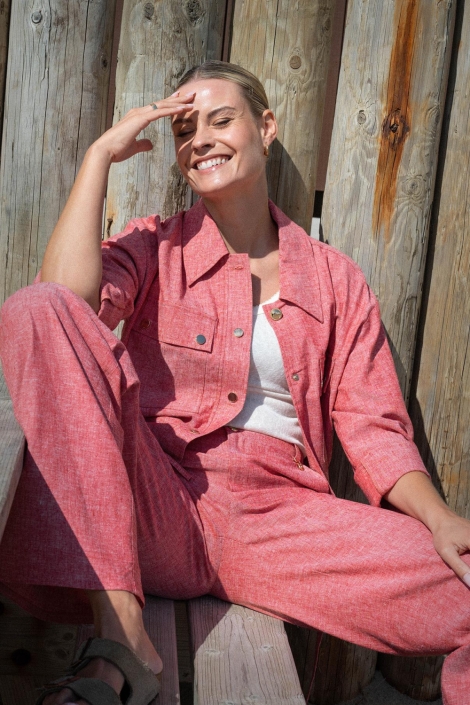 Zizo rode dames jas | Sfeerbeeld, In situatie