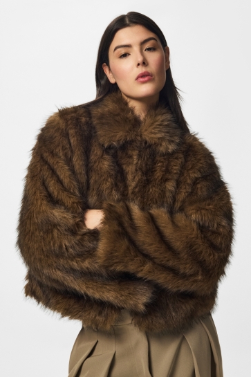 Pieces Jas PCJILLA SHORT FLUFFY JACKET BC 17159054 Chicory Coffee