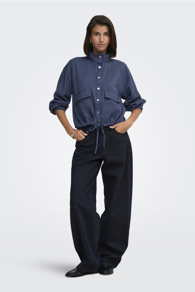 Jacqueline de Yong blauwe dames jas | Model