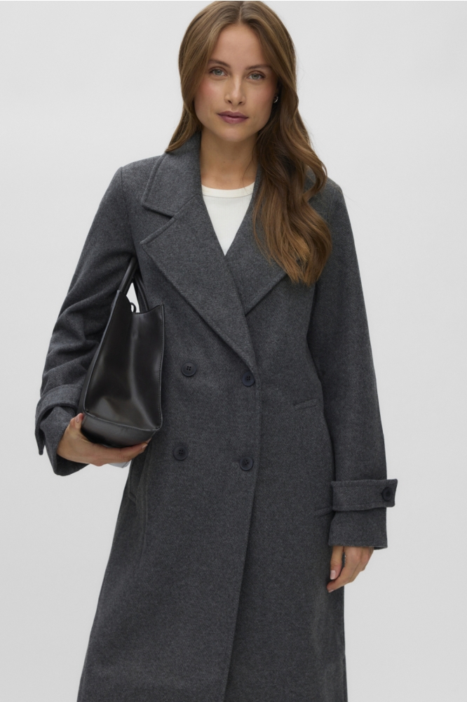 Vero Moda grijze dames jas | Model vooraanzicht