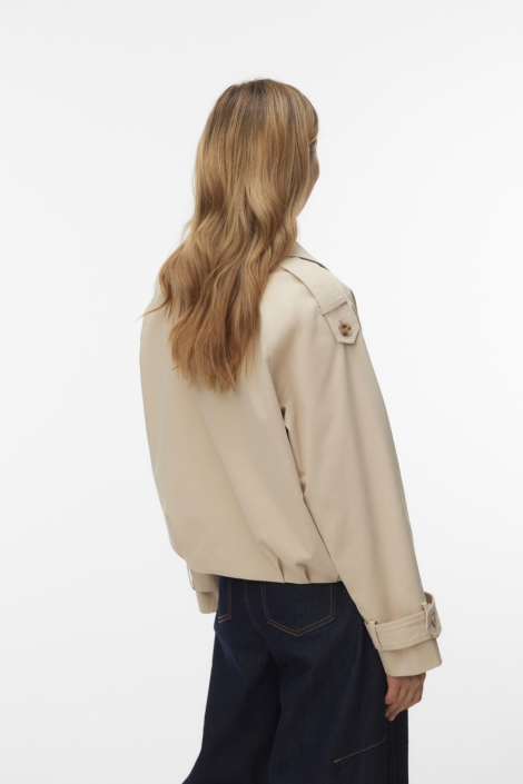 Vero Moda beige dames jas | Model achteraanzicht