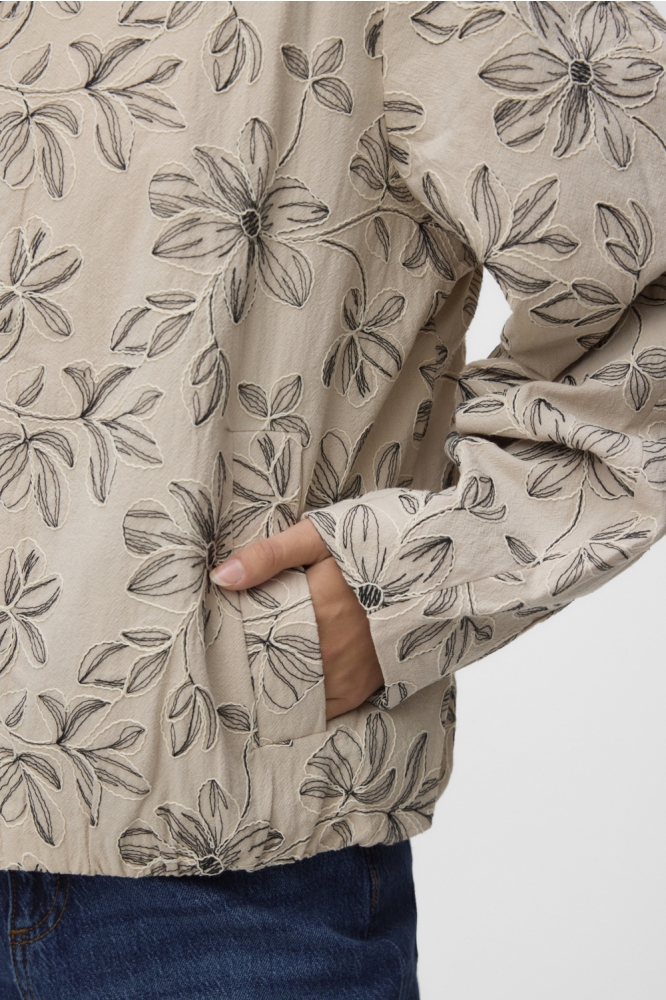 Vero Moda ecru dames jas | Close up