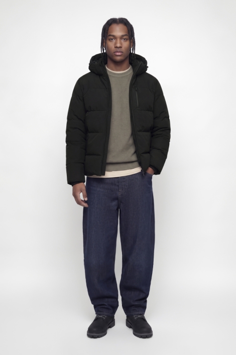 Jack & Jones zwarte heren jas | Model vooraanzicht