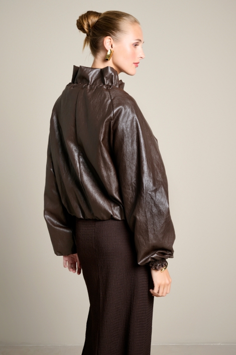 LolaLiza bruine dames jas | Model achteraanzicht