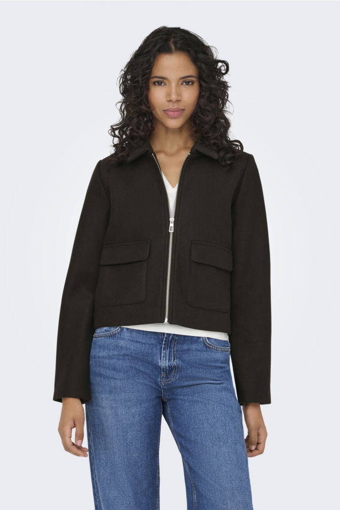 Only bruine dames jas | Model vooraanzicht