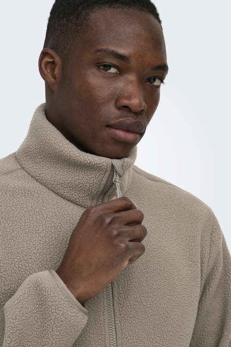 Only & Sons taupe heren jas | Close up