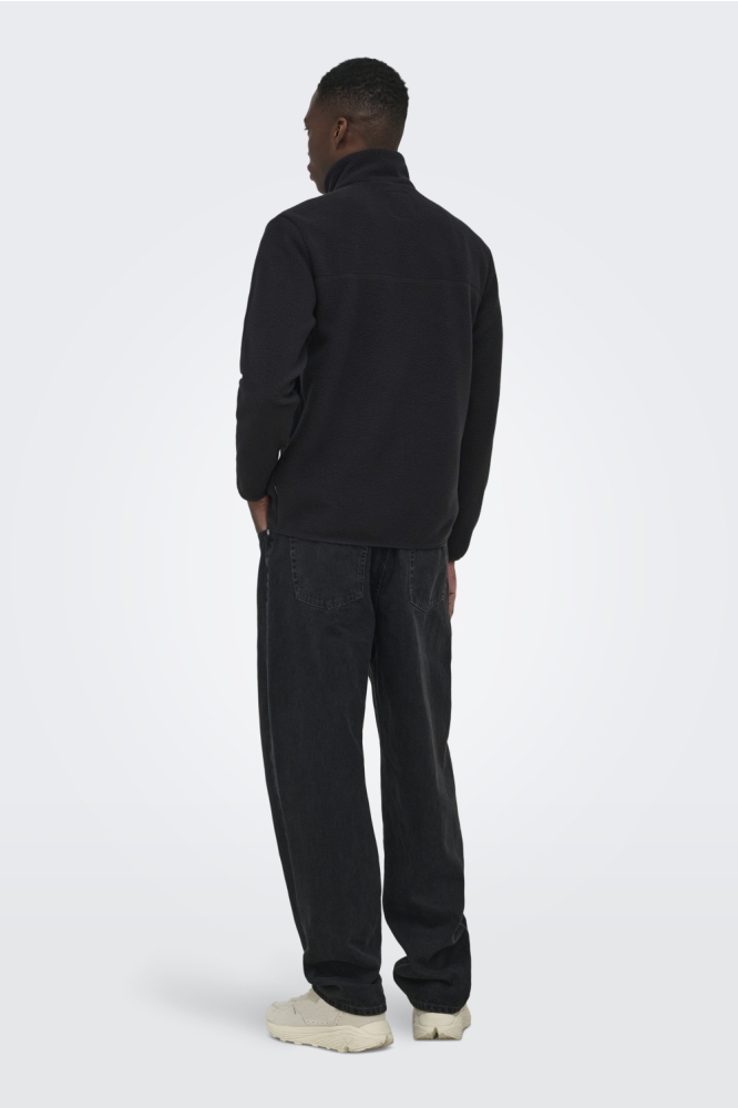 Only & Sons zwarte heren jas | Model achteraanzicht