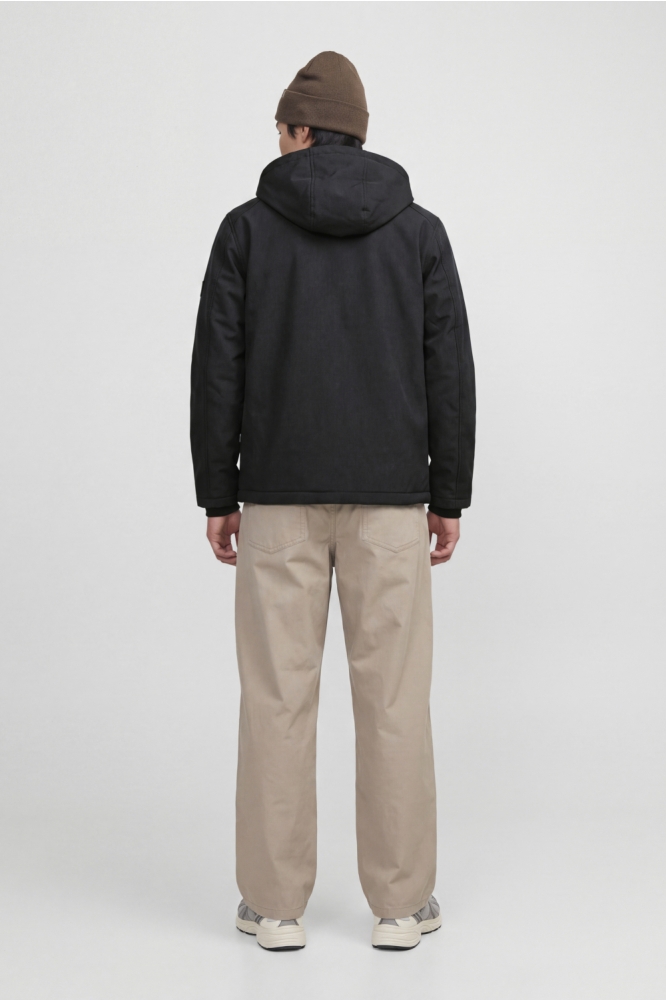 Jack & Jones zwarte heren jas | Model achteraanzicht