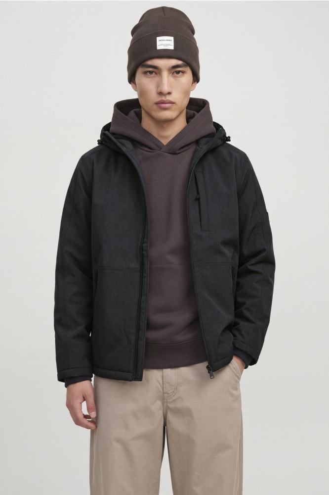 Jack & Jones zwarte heren jas | Model vooraanzicht