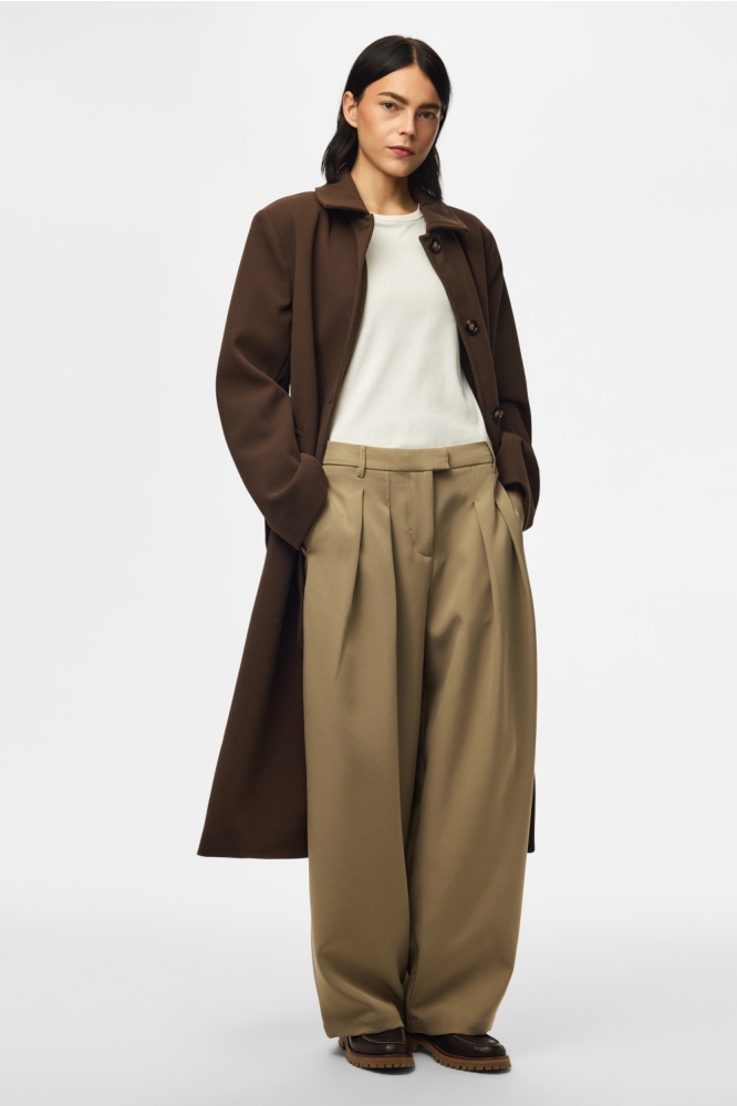 Pieces bruine dames jas | Model vooraanzicht