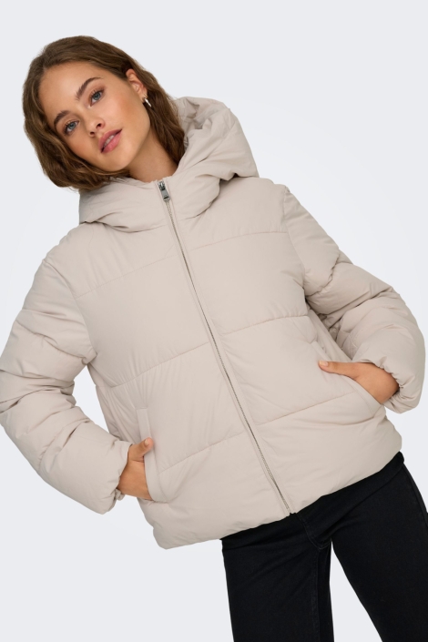 Only beige dames jas | Model vooraanzicht