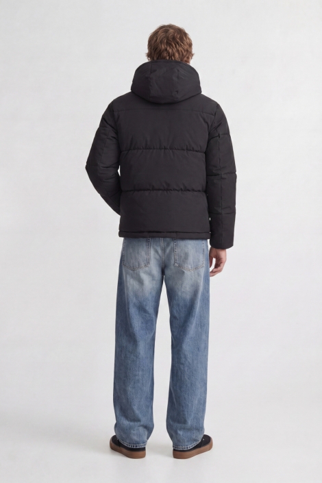Jack & Jones zwarte heren jas | Model achteraanzicht