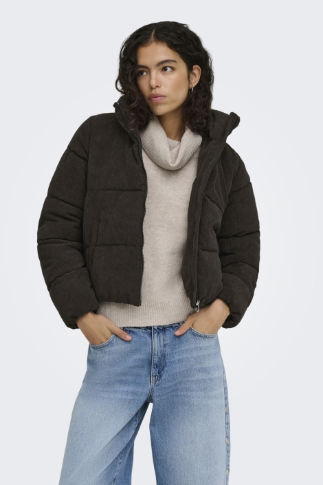 Only bruine dames jas | Model vooraanzicht