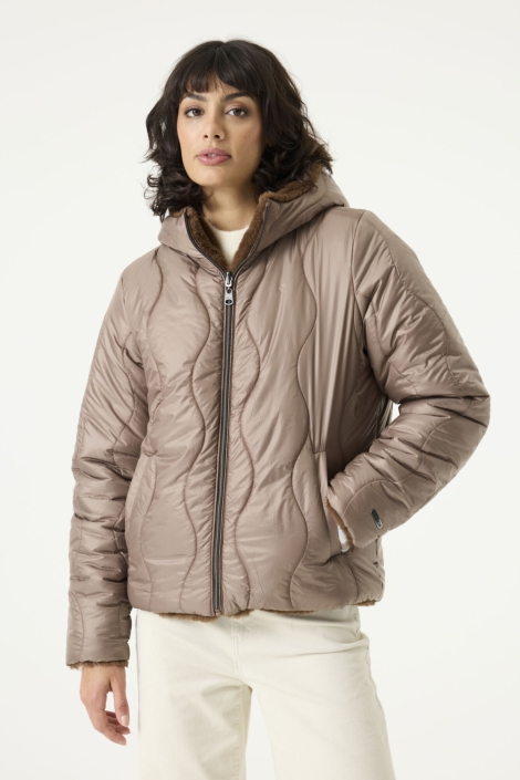 Garcia bruine dames jas | Model vooraanzicht