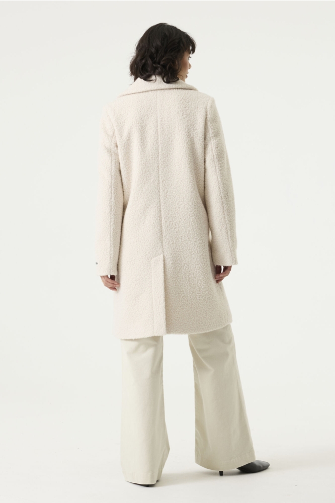 Garcia beige dames jas | Model achteraanzicht