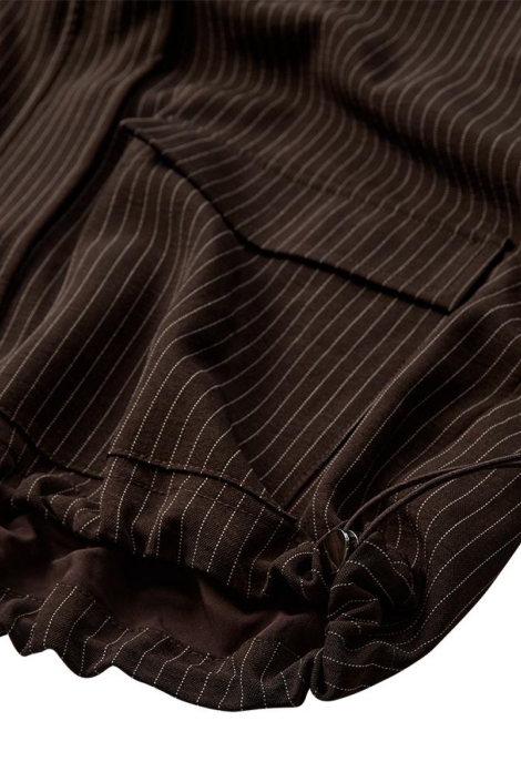 Freequent bruine dames jas | Close up