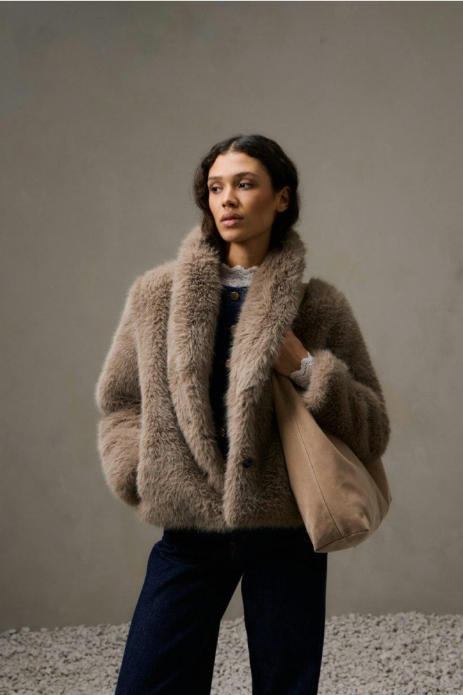 Garcia taupe dames jas | Sfeerbeeld, In situatie