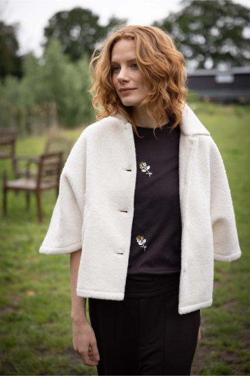 Zusss Jas WOOLLY CAPE JACKET 0310 0028 1007 OFF WHITE