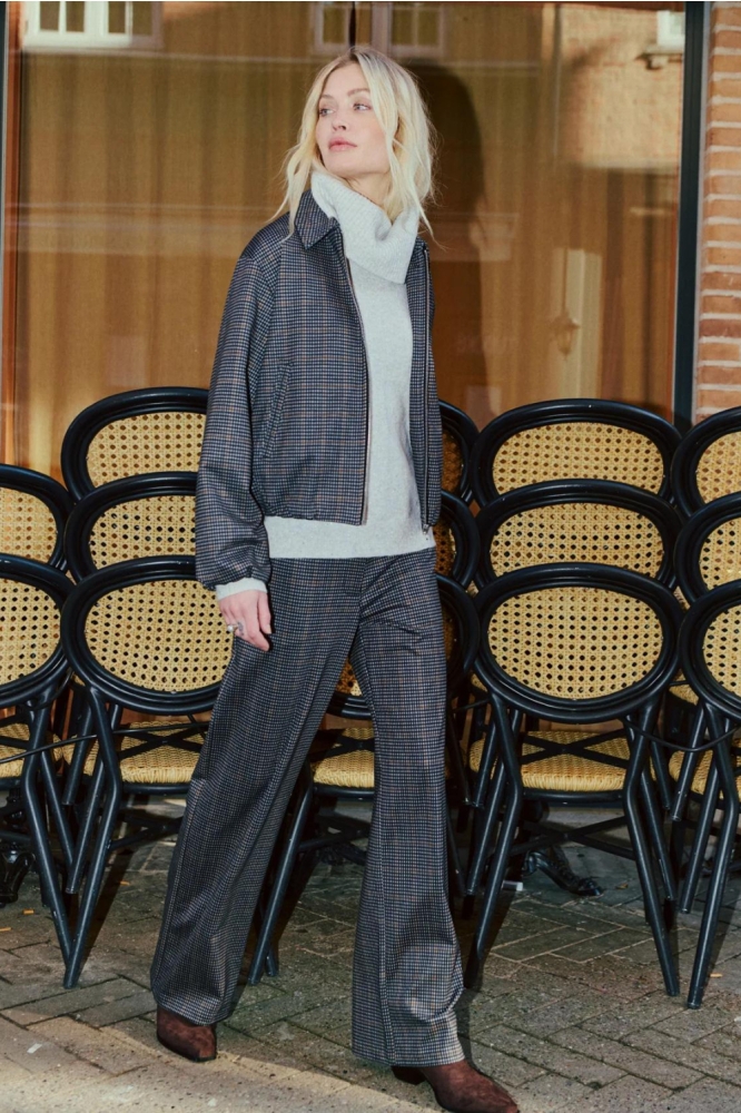 Freequent taupe dames jas | Model