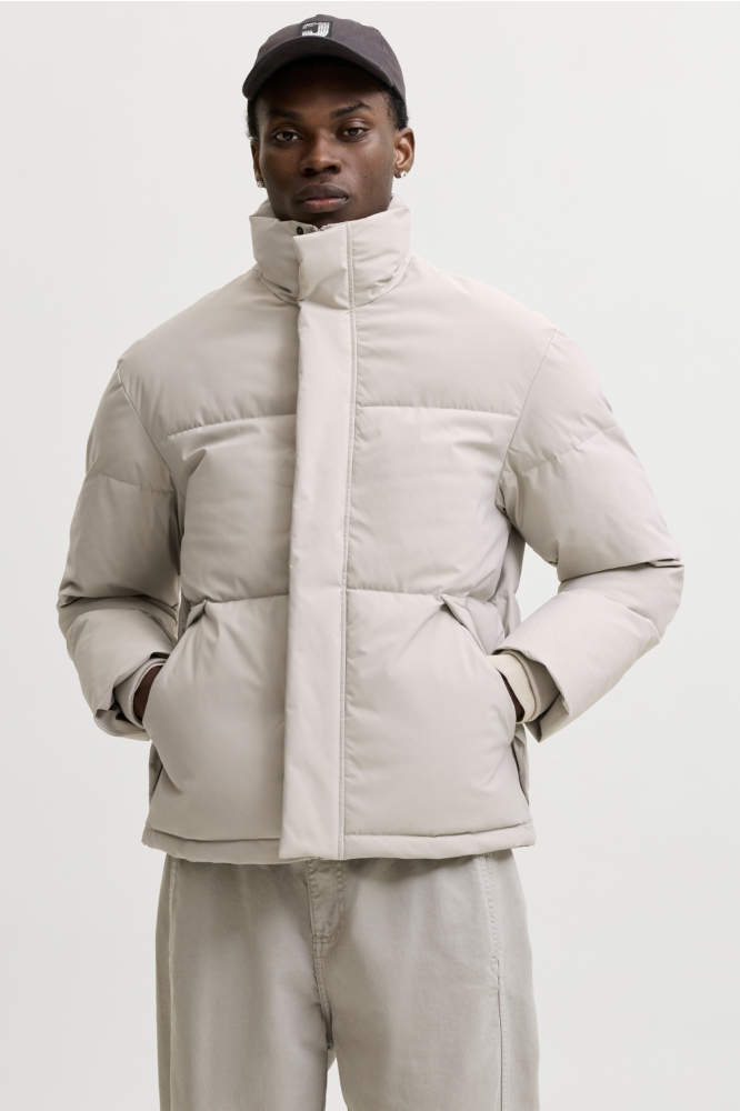 Jack & Jones ecru heren jas | Model vooraanzicht