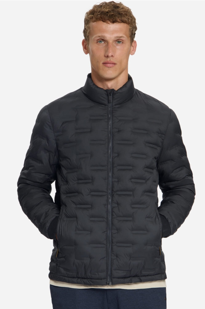 NO-EXCESS zwarte heren jas | Model vooraanzicht