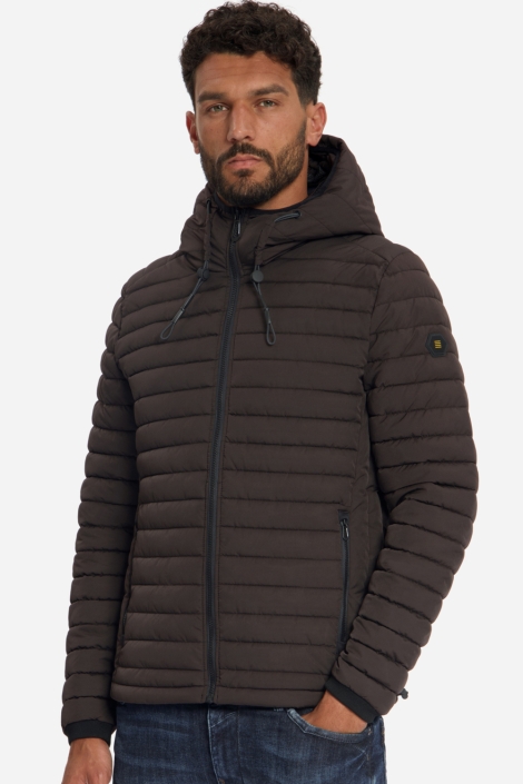 NO-EXCESS bruine heren jas | Model vooraanzicht