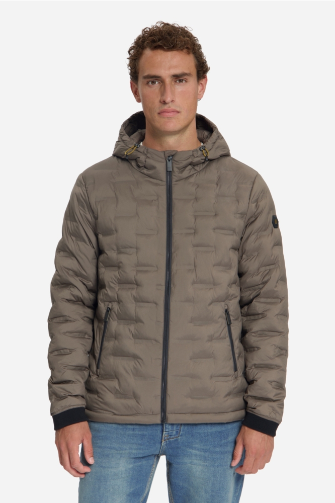 NO-EXCESS bruine heren jas | Model vooraanzicht