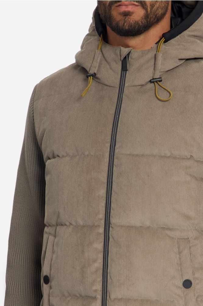 NO-EXCESS camel heren jas | Close up
