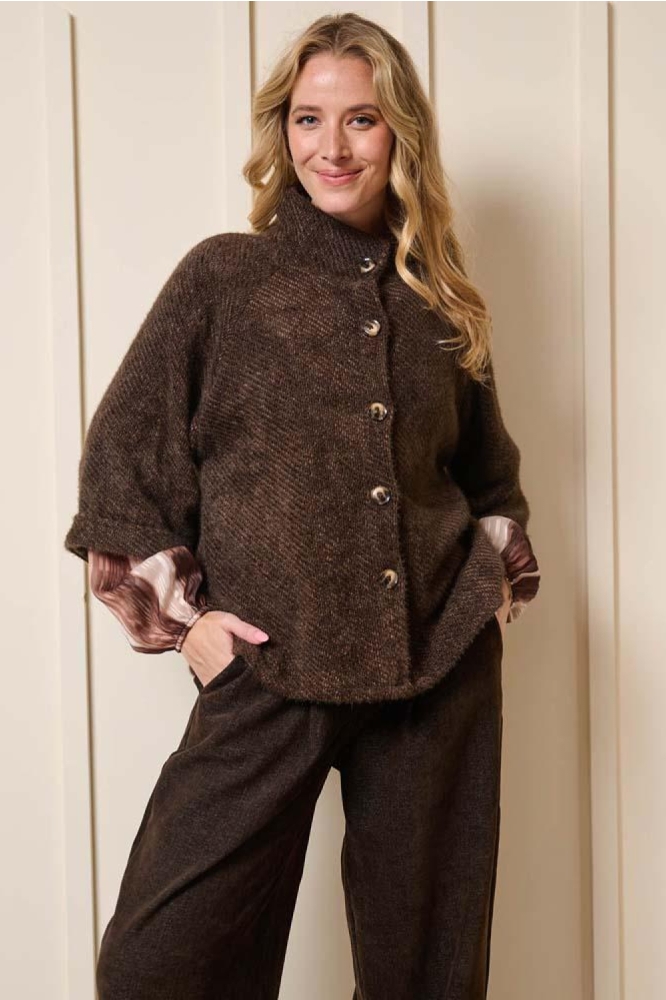 FOS Amsterdam bruine dames vest | Model vooraanzicht