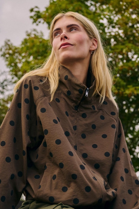 Freequent bruine dames blazer | Sfeerbeeld, In situatie