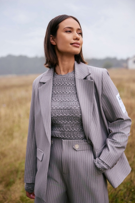 Lofty Manner grijze dames trui | Sfeerbeeld, In situatie