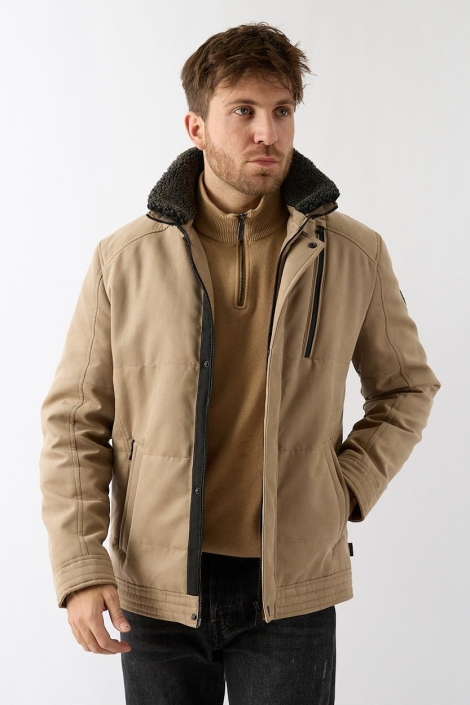 Donders beige heren jas | Model vooraanzicht