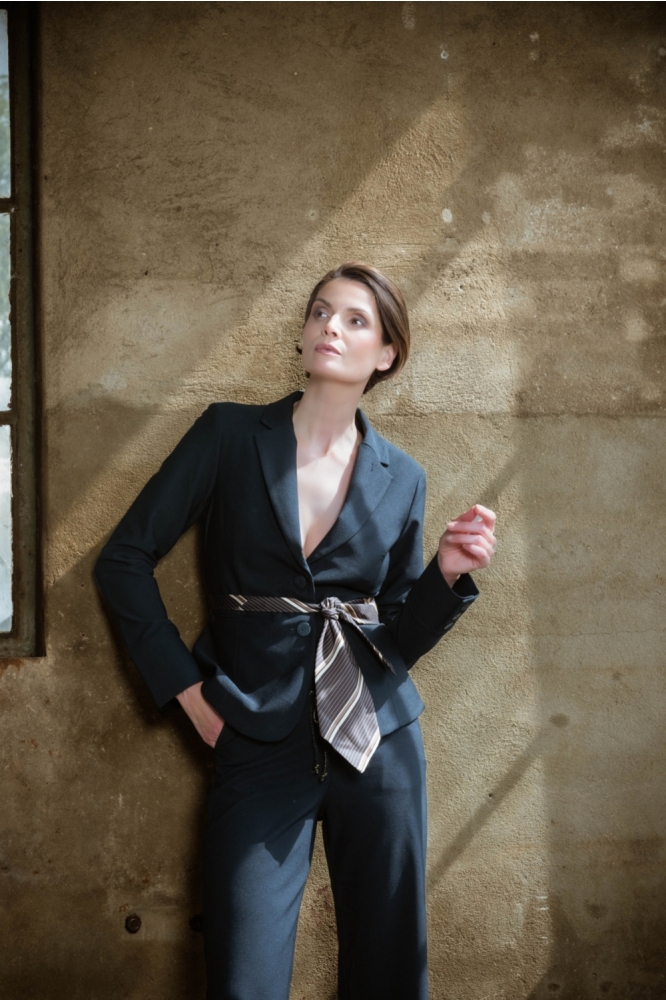 TQ Amsterdam blauwe dames blazer | Sfeerbeeld, In situatie