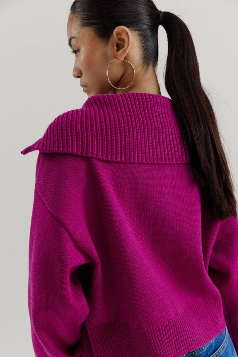 Harper & Yve paarse dames vest | Model achteraanzicht