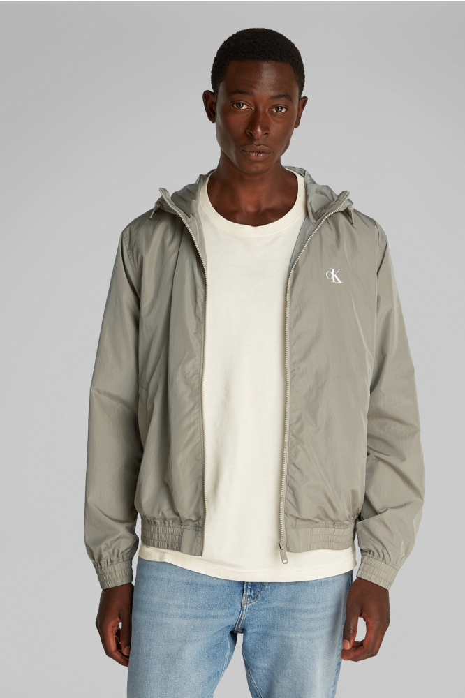 Calvin Klein groene heren jas | Model vooraanzicht