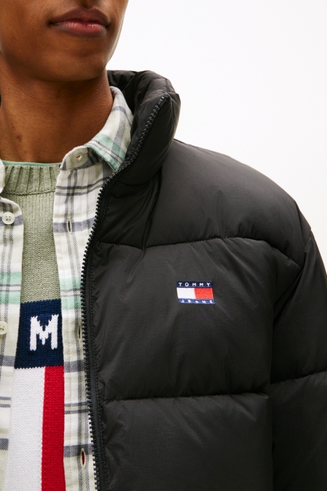 Tommy Jeans zwarte heren jas | Close up