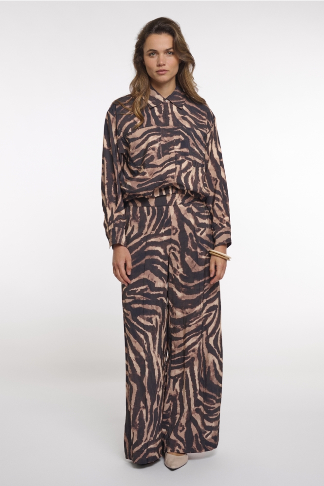 Rino & Pelle camel dames blouse | Model