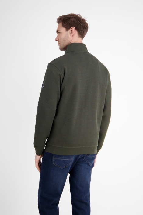 Lerros groene heren vest | Model achteraanzicht