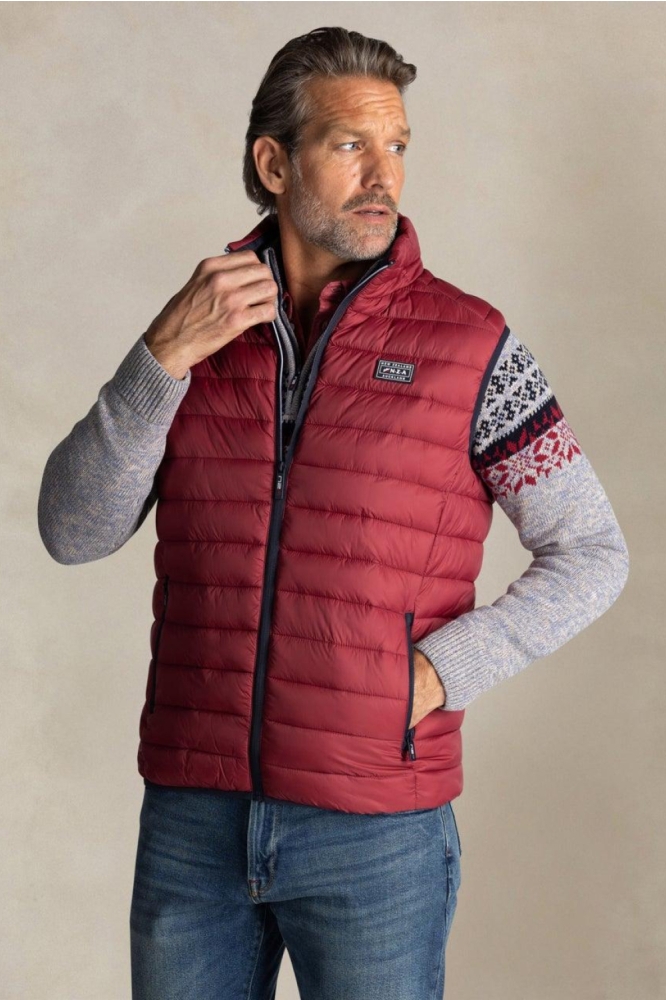 NZA rode heren jas | Model vooraanzicht