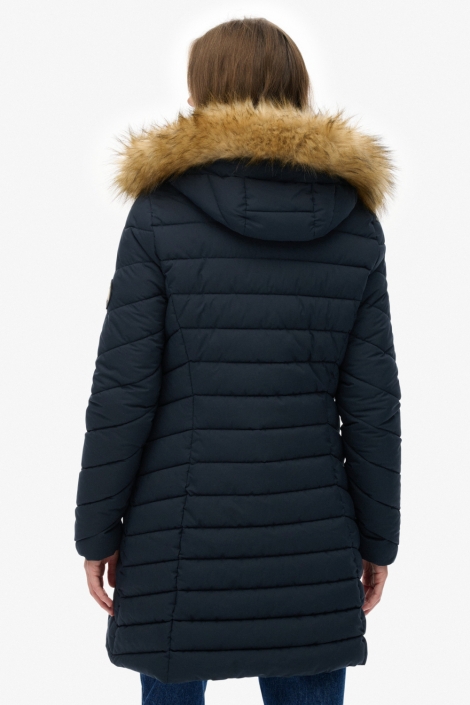 Superdry blauwe dames jas | Model achteraanzicht