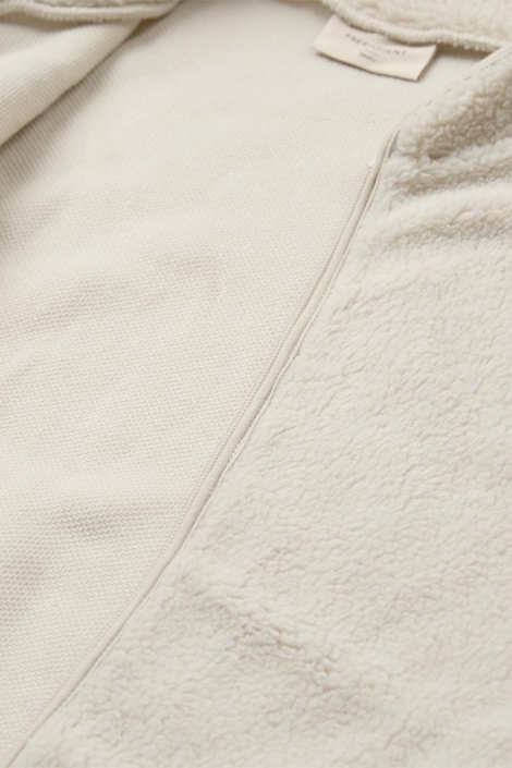 Freequent ecru dames vest | Close up