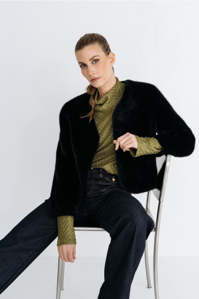 Maicazz zwarte dames jas | Model