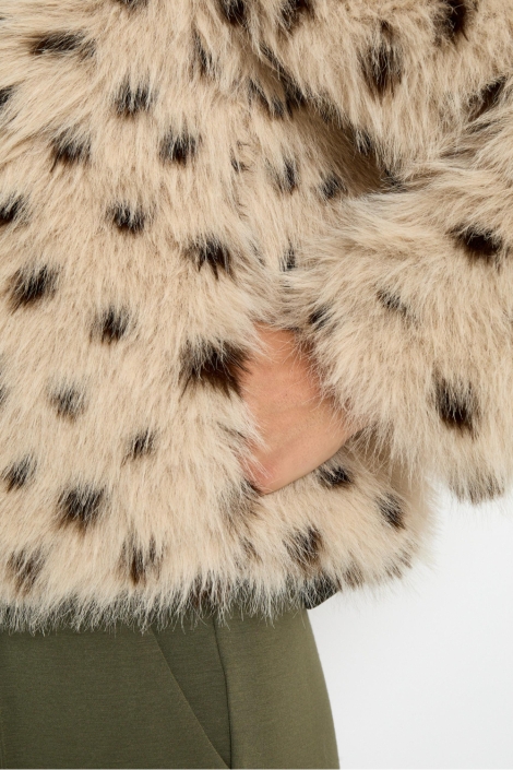 Peppercorn beige dames jas | Close up