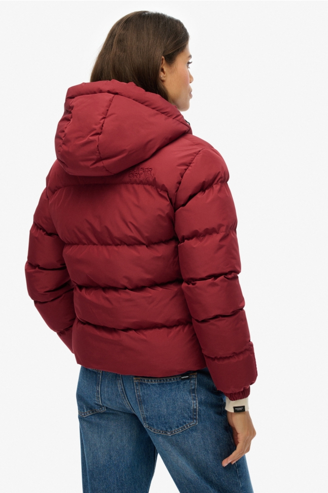 Superdry rode dames jas | Model achteraanzicht