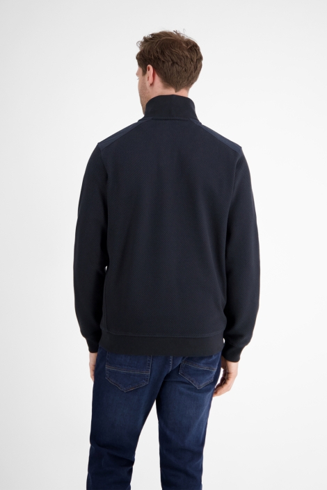 Lerros blauwe heren vest | Model achteraanzicht