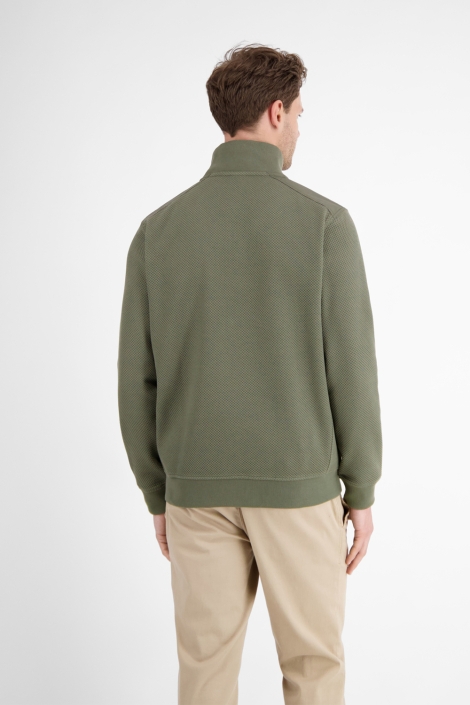 Lerros groene heren vest | Model achteraanzicht